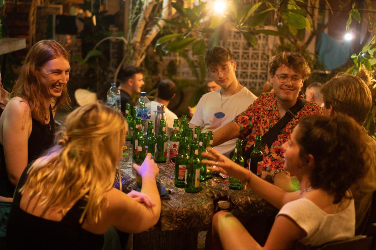 Da Housetel Kuta Vandrerhjem Kuta Lombok Eksteriør bilde