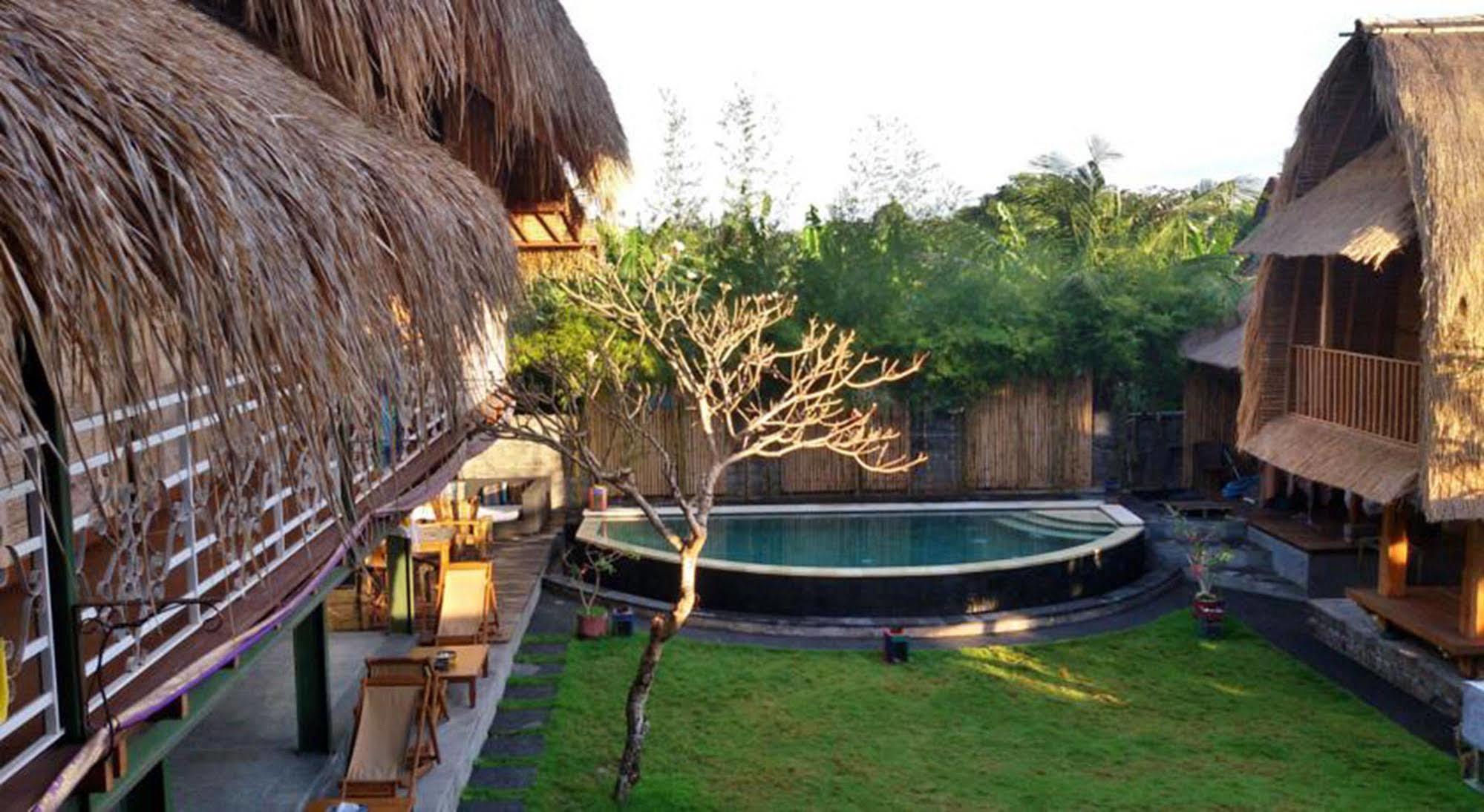 Da Housetel Kuta Vandrerhjem Kuta Lombok Eksteriør bilde